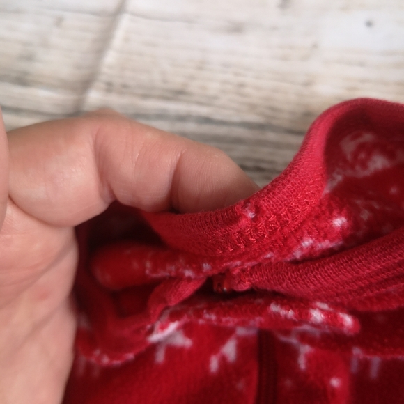 🎄 Christmas Fleece Sleeper; 6-12 Months - Picture 5 of 7